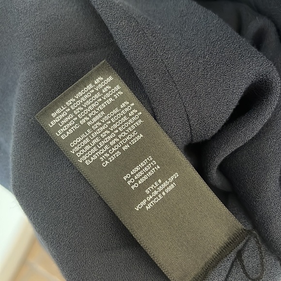 SOLD!! BNWT Aritzia Wilfred Novella Dress Size 0 in Total Eclipse - Picture 7 of 7